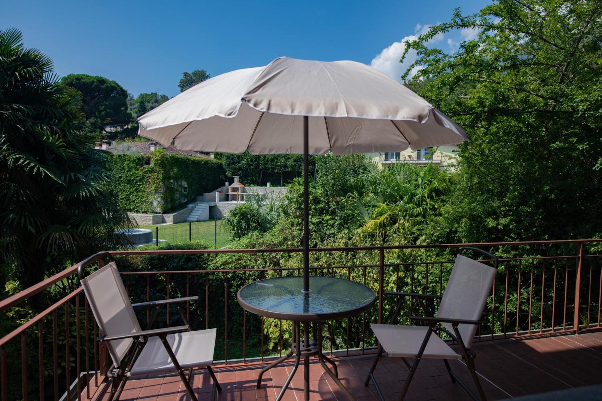 Serene Garden Getaway Cadenabbia Buitenkant foto