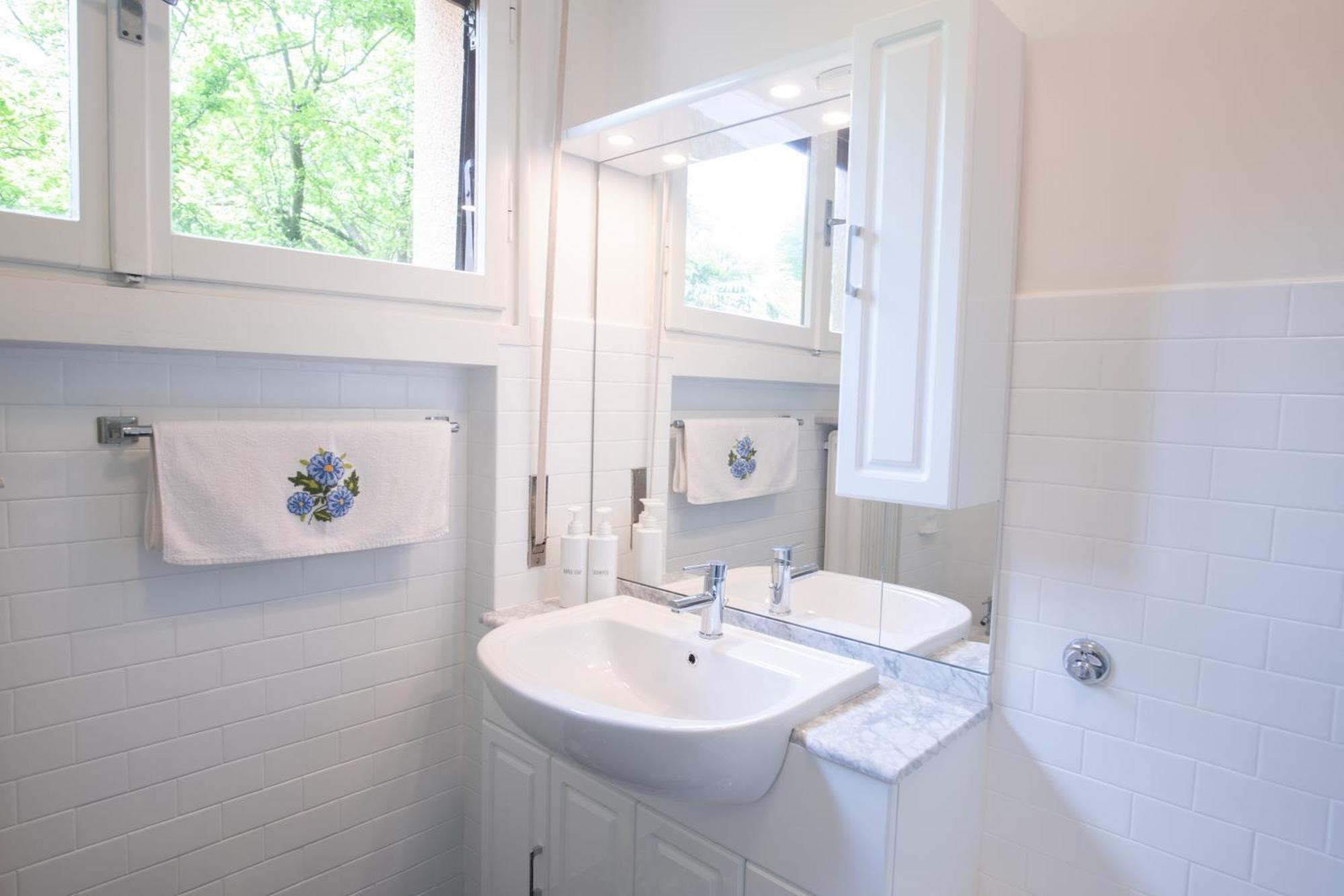 Serene Garden Getaway Cadenabbia Kamer foto